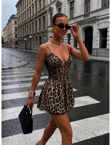 Leoparlı Kuş Gözü Detaylı Elbise